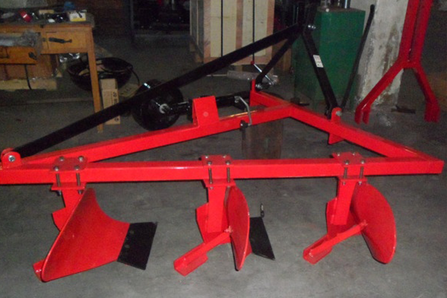 A chisel plow with 3 bottom blades